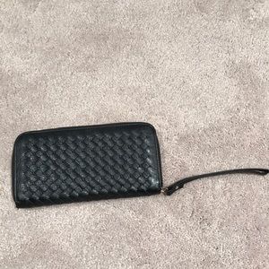 Black lattice wallet